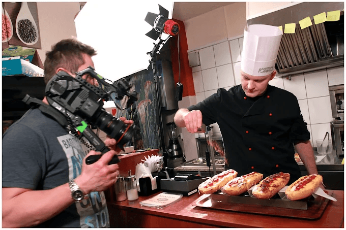 Sławek przygotowuje zapiekanki w Sweet Prince